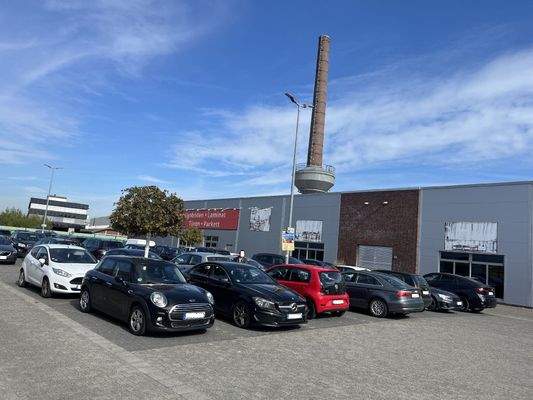 Außenansicht - Parkplatz