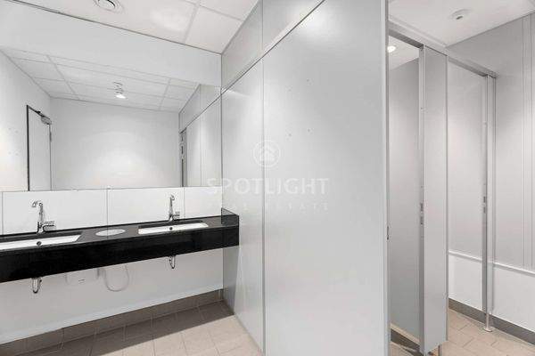 2 WC-Anlagen und Dusche