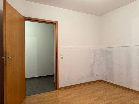 ... Gäste- o. Arbeitszimmer