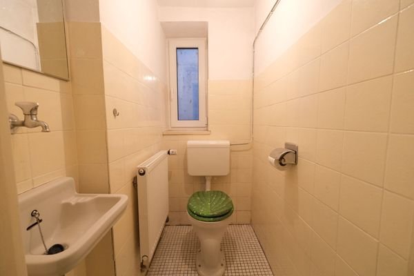 WC UG