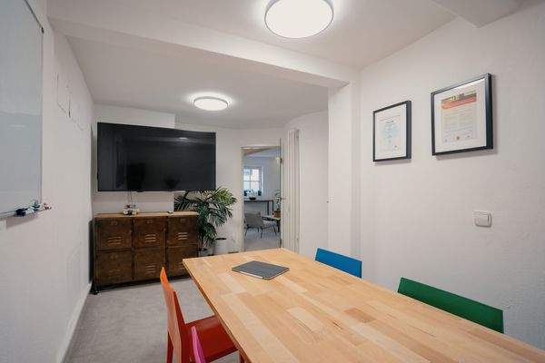 Besprechungsraum (gemeinschaftlich/optional)