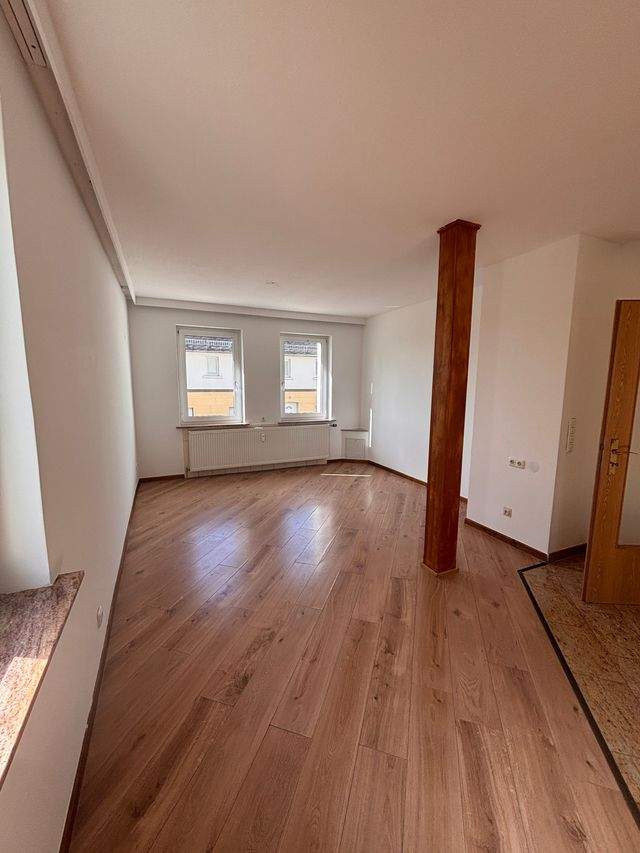 Geräumige 3-Zimmer-Wohnung in Ponitz - Ideal für Familien und Haustierliebhaber - Photo 1