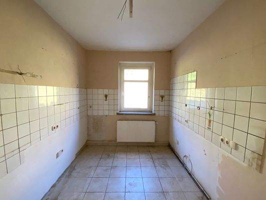 EG: angrenzende Küche