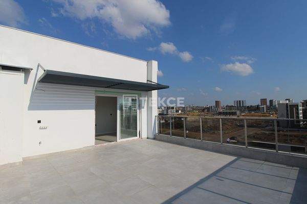 Apartments in a Complex with Terraces in Antalya Altintas