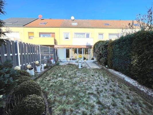 Hausansicht vom Garten