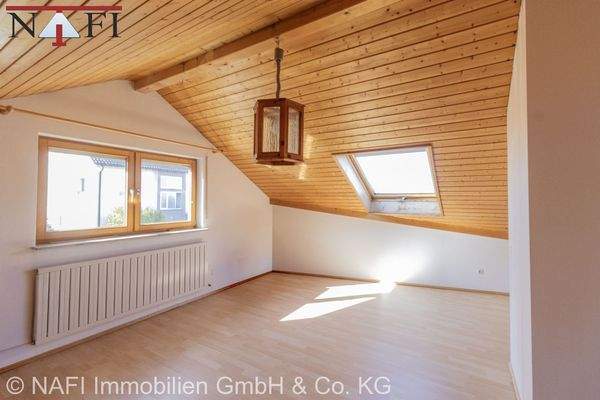 Dachgeschoss Zi 2