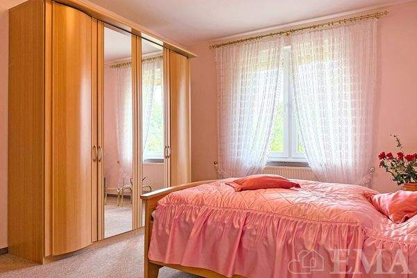 Blick ins Schlafzimmer