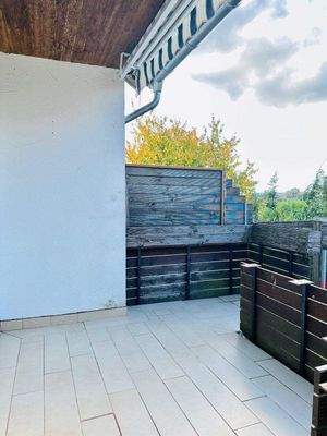 Der große Balkon mit Markise