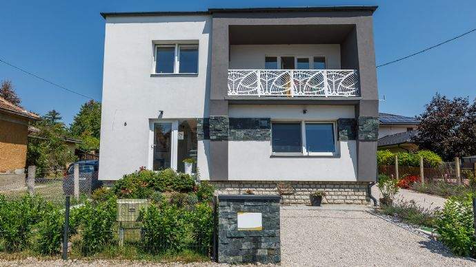 Einfamilienhaus, nur wenige Gehminuten vom Plattenseeufer entfernt ...