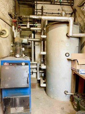 Festbrennstoffheizung