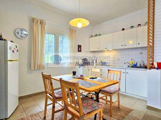 8780e9d826944cebadaa113873e4b90b-original