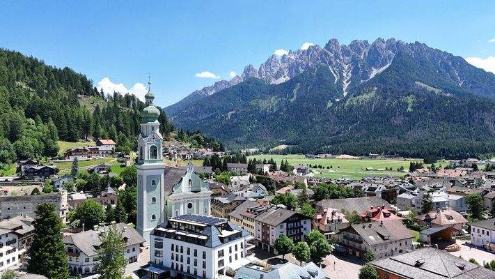 Neubau_Luxus_Zentral_Zimmerwohnung_Seeber_Immobilien_Immobilienagentur_Bauträger_Pustertal_Kronplatz_Berge_Wandern_Zweitwohnsitz