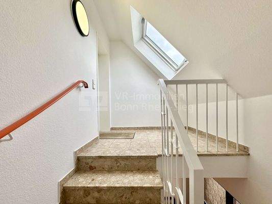 Treppenhaus zur Wohnungstür