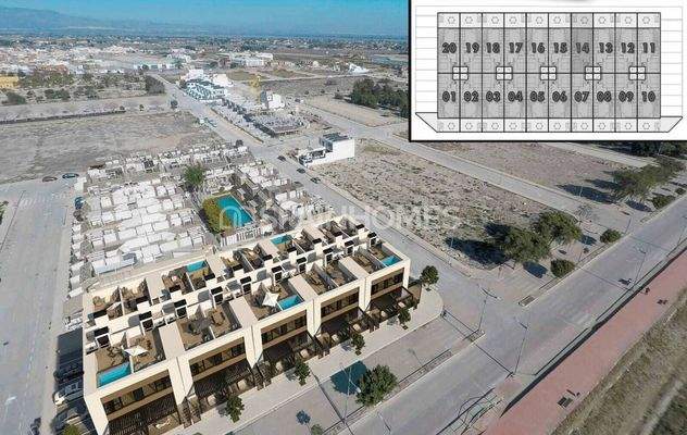 Chic Townhouses with Solariums in Dolores Alicante