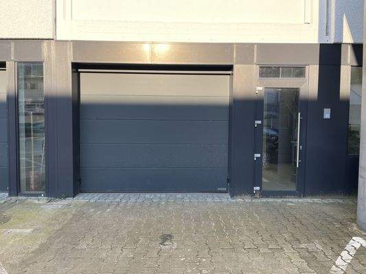 (Gelbe Fläche) Andienung 