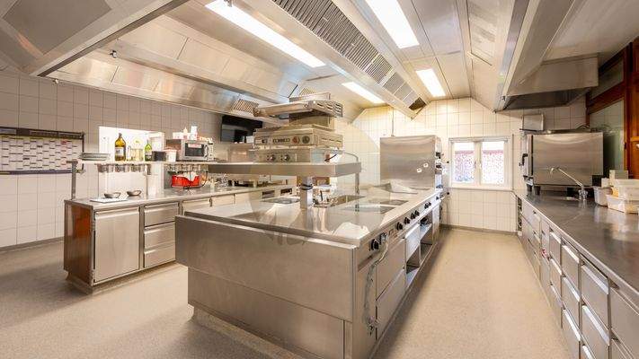 hotel-restaurant-schwarzwald-kueche-wolf-immobilien