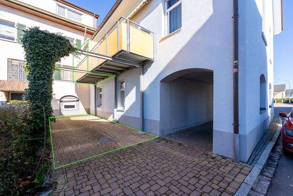 Stellplatz (auch 2 Auto möglich)