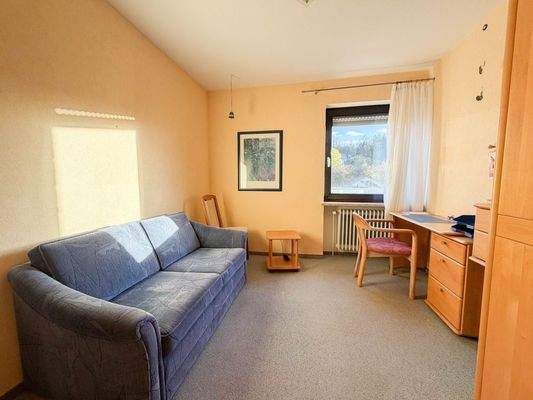 Kinder-/Arbeitszimmer