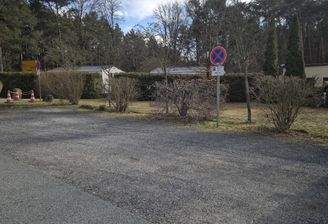 Parkplätze zum Grundstück