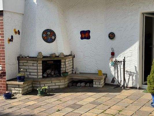 Gemütliche Stunden am Kamin auf der Terrasse