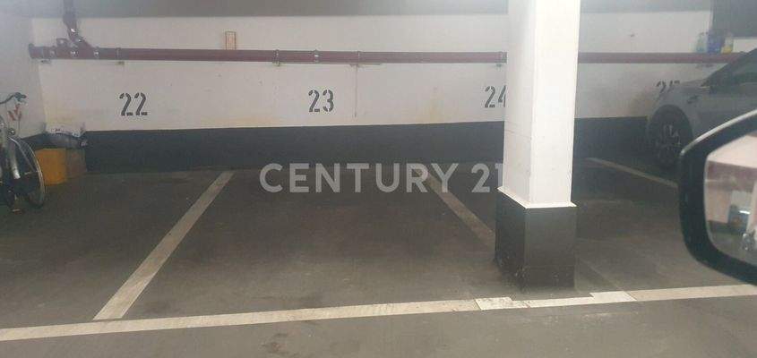 Tiefgaragenstellplatz