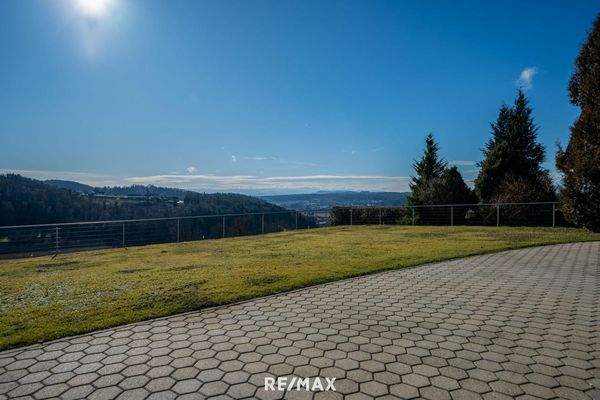 Garten mit Panoramablick