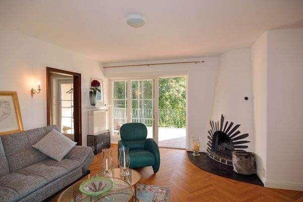 Aufenthaltsbereich/Kamin/Balkon