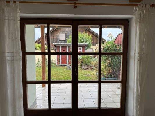 Zugang zur Terrasse vom Wohnzimmer.jpg