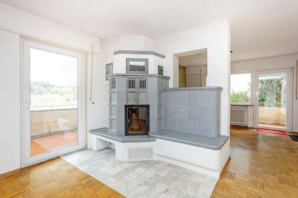 Wohnzimmer mit Kamin