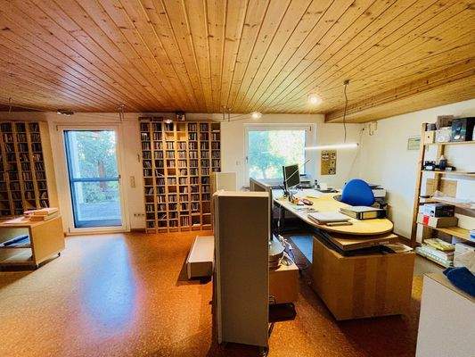 KG Hobbyraum/ Büro 1