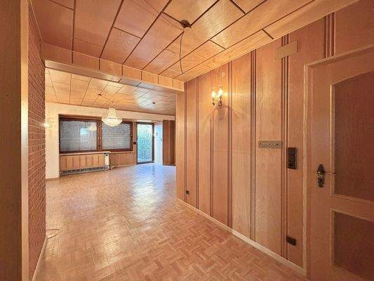 Diele, Wohn-/Esszimmer im EG