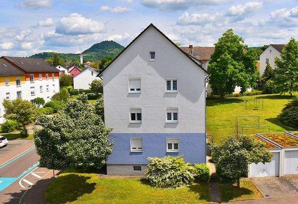 Linker Hand die Achalm am Horizont