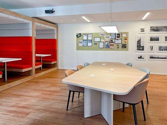 Regus_Kapstadtring 7, Hamburg_Germany_Centre 4643_