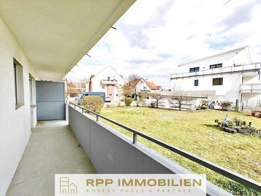 Balkon mit Gartenzugang