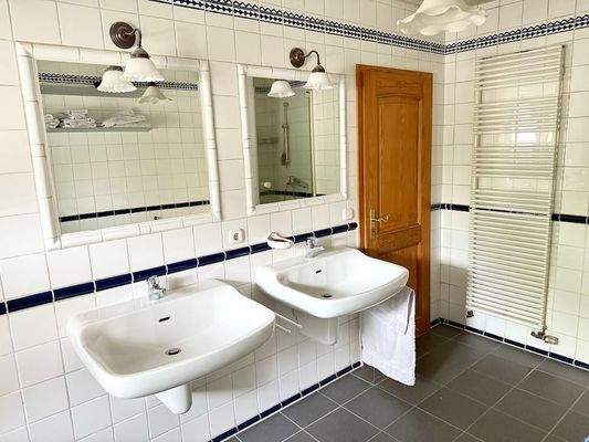 Badezimmer Erdgeschoss