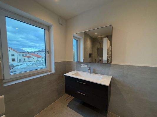 Bad mit Waschschrank