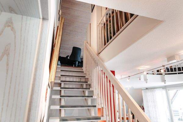 Treppe zur Galerie