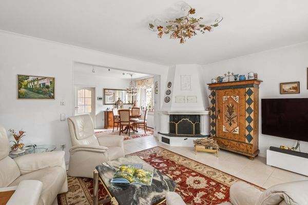 WOHN-/ESSBEREICH – KAMIN