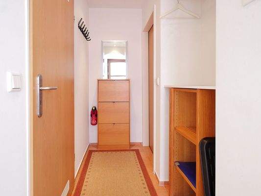 204 4 Flur (1 von 1) (2).jpg