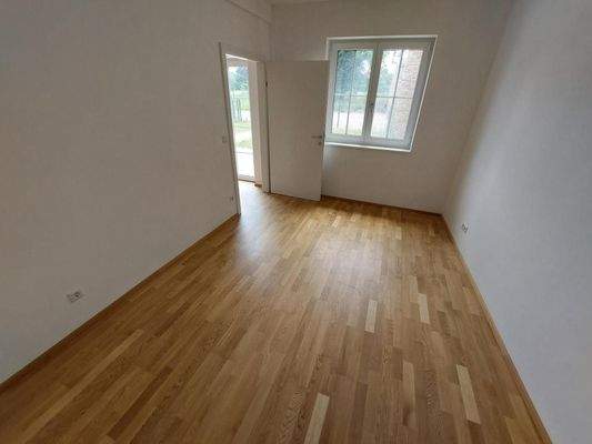 Schlafzimmer  Blickrichtung Garten