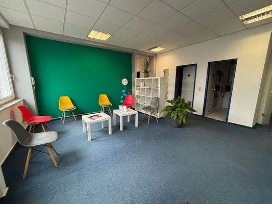 Warte-/ Eingangsbereich