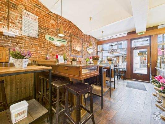 CAM05560G0-PR0026-STILL015