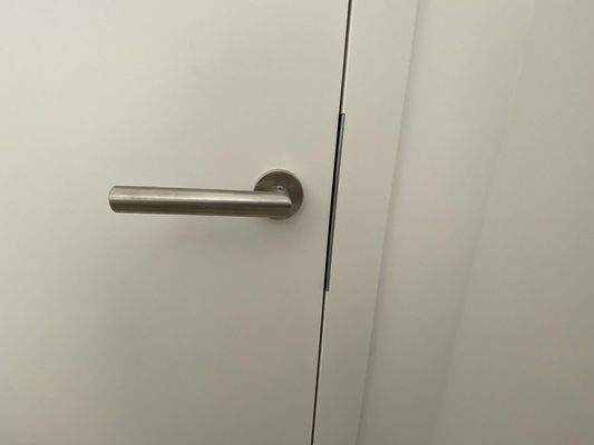 stumpfeinschlagende Türen