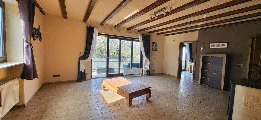 GROSSER HELLER WOHNBEREICH