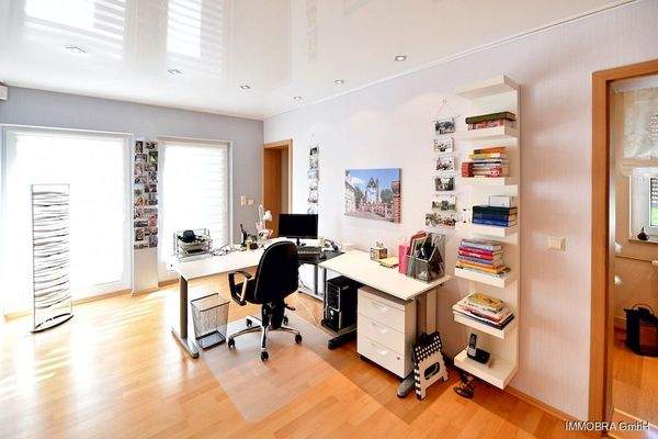 Büro Blick zur Terrasse