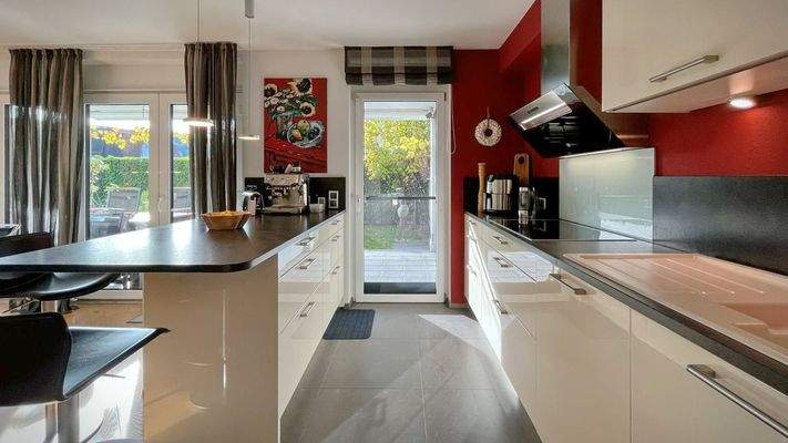 Direkter Zugang zur Terrasse über den Wohnbereich und die Küche