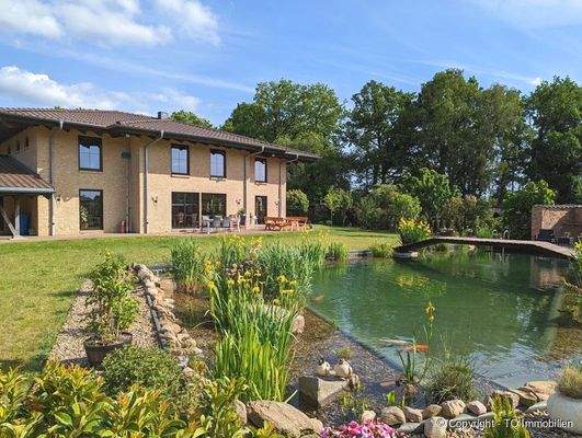 Rückansicht / Großer Naturteich