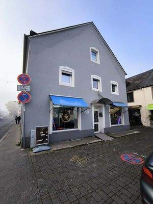 PHOTO-2025-10-11-09-59-00 2.jpg