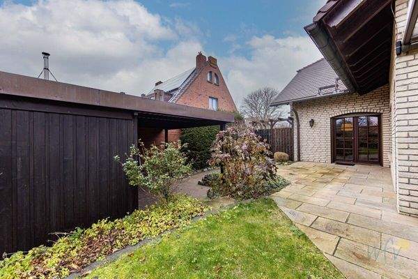 seitlicher Hausblick