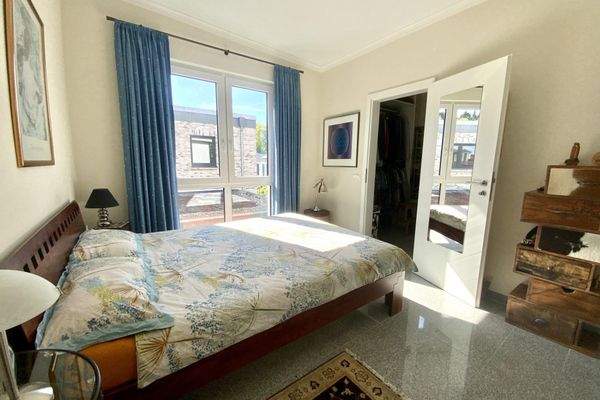 Schlafzimmer mit Ankleide